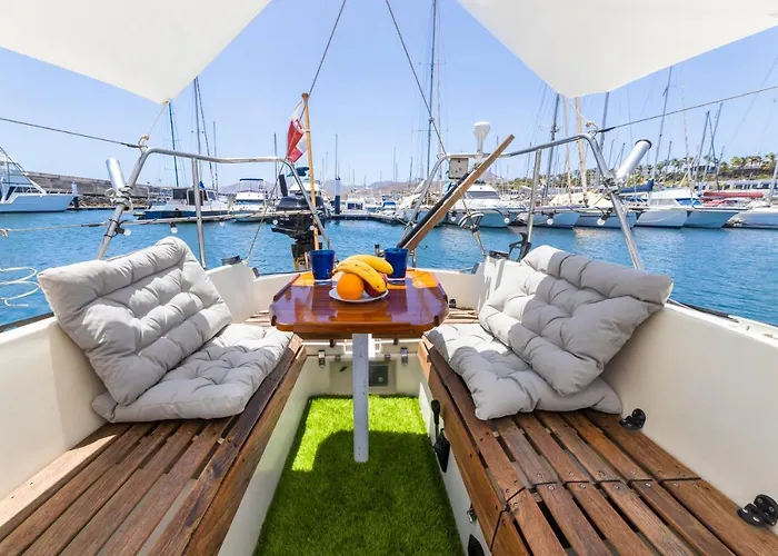 Seaside Chill-Out Stay On A Sail Yacht