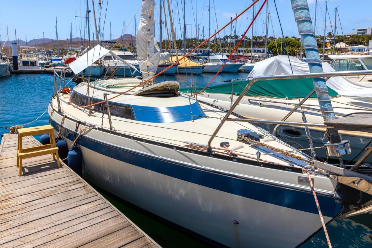 Botel Seaside Chill-out On A Sail Yacht *